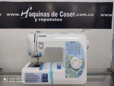 Máquina de coser ligera