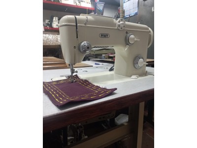 MAQUINA ZIGZADORA Y BORDADORA INDUSTRIAL