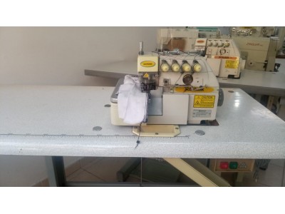 Fileteadora con puntada de seguridad